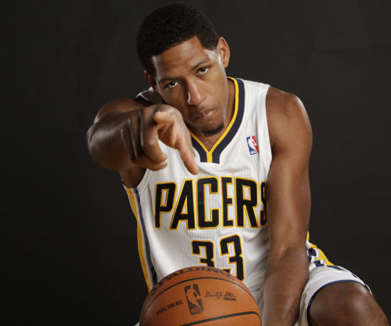 每体：吕迪格疑似受伤，皇马下轮仅剩阿森西奥一名后卫可用（每体：吕迪格恐伤缺，皇马下轮可用后卫只剩阿森西奥）