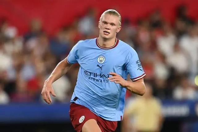 图片报：法兰克福队医私下为对手球员治疗，已被俱乐部开除（德媒：法兰克福队医为对手球员私下诊治，已被俱乐部解聘）