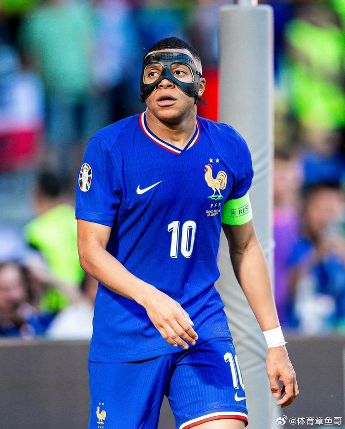 埃尔南德斯·马耶索将执法贝蒂斯对巴萨的比赛（埃尔南德斯·马耶索将吹罚贝蒂斯与巴萨之战）