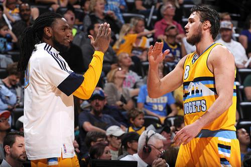 意天空：斯皮可能复出踢罗马，吉尔摩回英格兰接受耻骨痛会诊（意天空：斯皮或将复出战罗马，吉尔摩返英评估耻骨伤势）