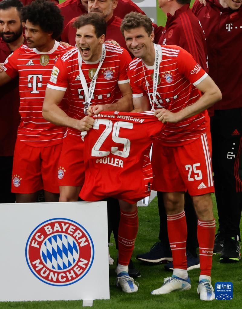 河南队球员尹鸿博宣布退役