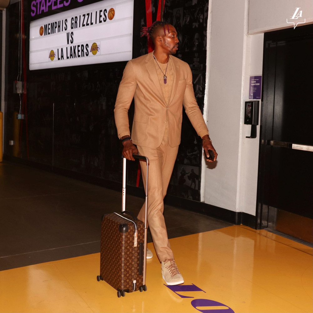 孔蒂：穆里尼奥的履历说明了他的伟大；意甲已变得更加欧洲化（孔蒂：穆里尼奥的履历彰显其伟大，意甲愈发欧洲化）