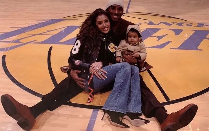 文章总结：曼城主场强势，桑德兰升班马表现稳定，曼城实力占优，但比赛难度大。（曼城主场占优、实力更强；桑德兰稳健，但这场并不轻松）